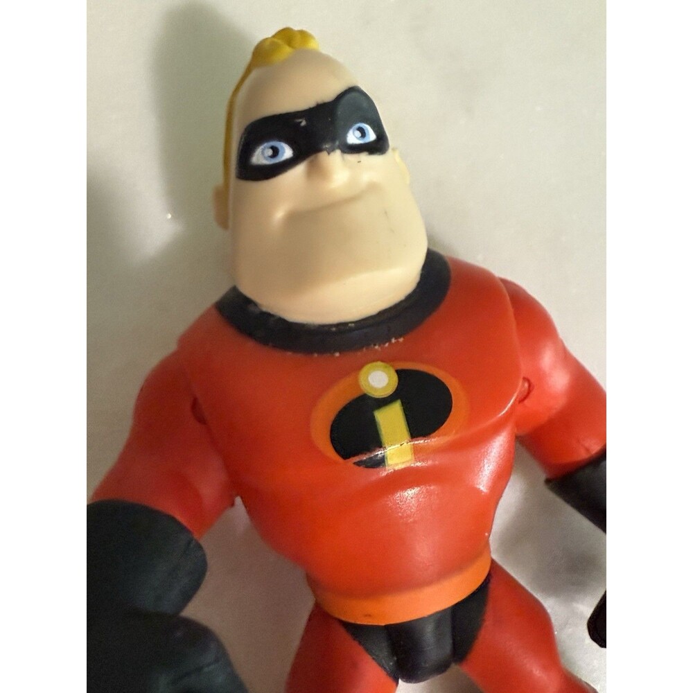 Disney Pixar INCREDIBLES 2 Junior Supers - Mr. Incredible & Edna Figures - Picture 7 of 12